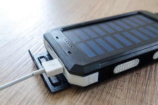 無線充電革命正悄悄萌芽 充電樁能否保其身？