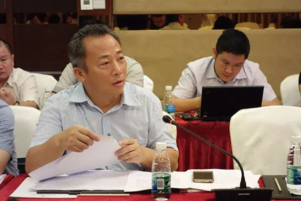 “督察利刃”喻旗：奮戰(zhàn)一線32年，自創(chuàng)斷案法、授課新生代