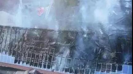 再預(yù)警 屋頂光伏又著火了 這次竟是小學(xué)屋頂！