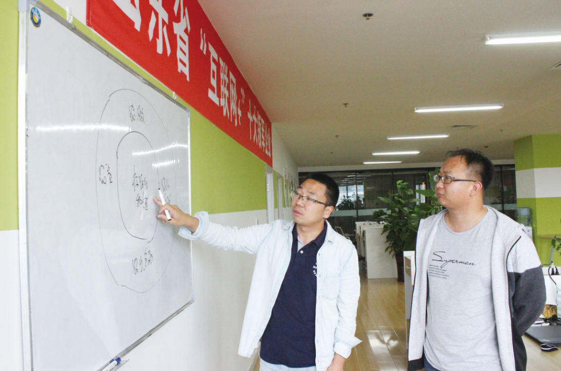 聚焦“互聯(lián)網(wǎng)+農(nóng)業(yè)”，80后小伙打造“種地保”平臺