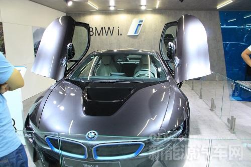 上海進(jìn)博會汽車科技前瞻：德系、美系、日韓同臺競技