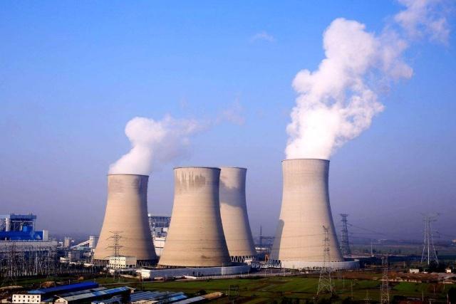 我國的火電廠燃燒一噸的煤礦，能產(chǎn)生多少電量？